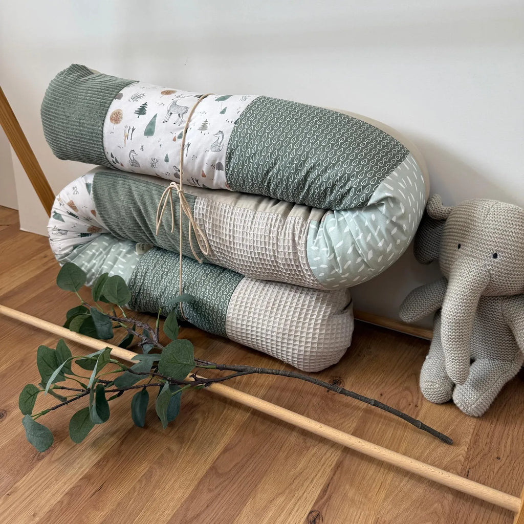 Bettschlange Skandi Waldtiere salbei grün-babrause