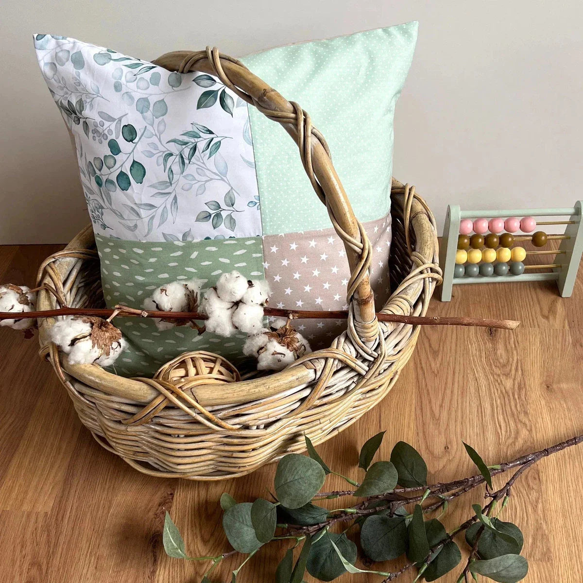 Kissen personalisiert mit Name für Kinder Eucalyptus Salbei Sand – babrause