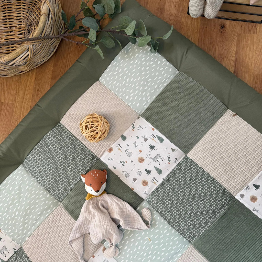 Krabbeldecke Skandi Waldtiere salbei grün-babrause